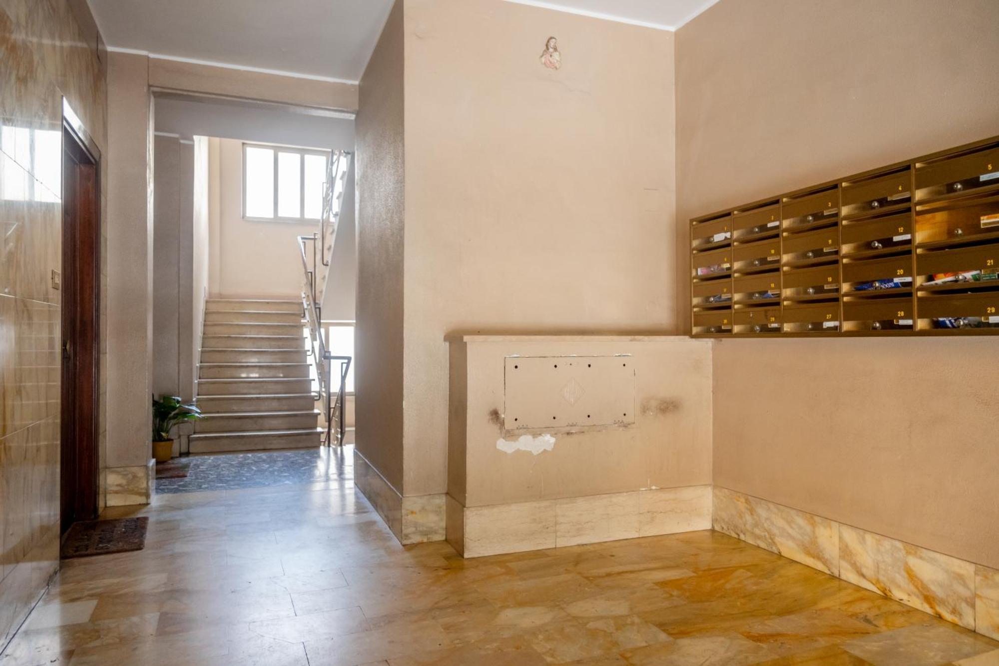 Cerroni'S Corner Apartment Rome Bagian luar foto