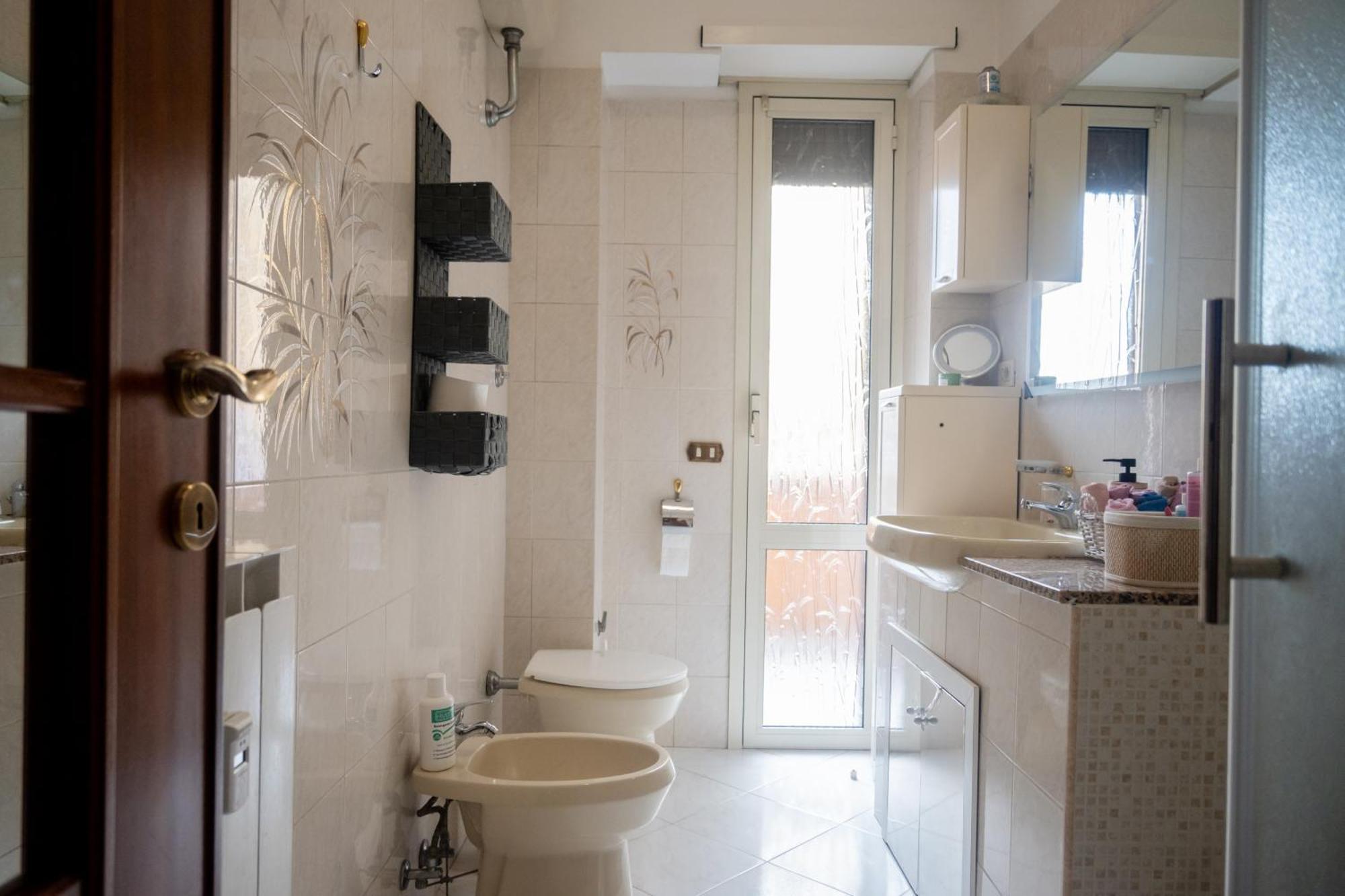 Cerroni'S Corner Apartment Rome Bagian luar foto