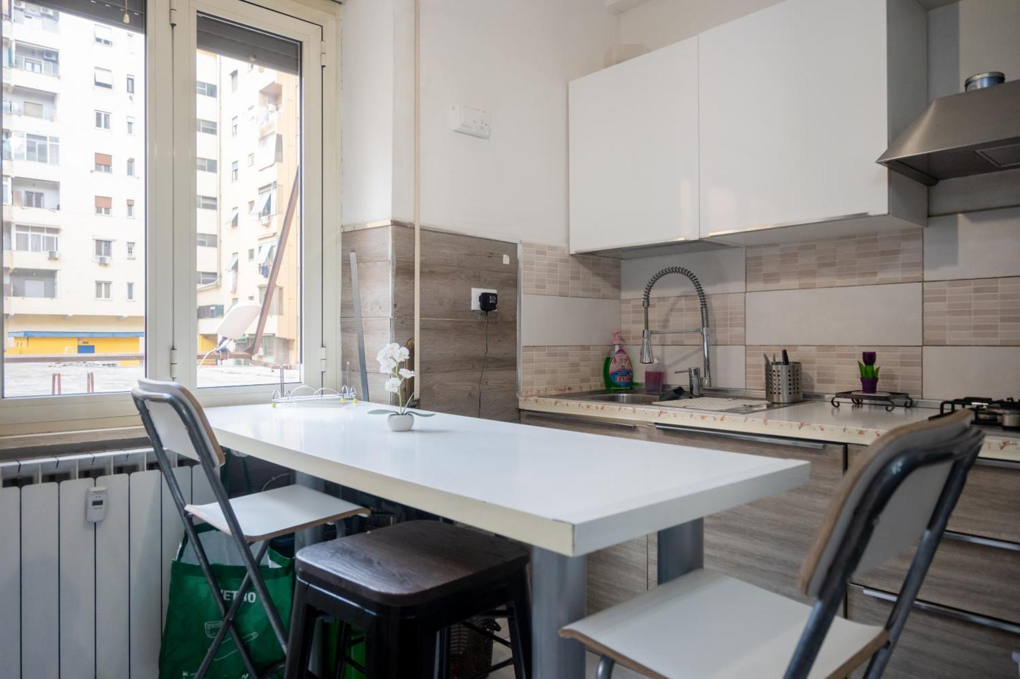 Cerroni'S Corner Apartment Rome Bagian luar foto
