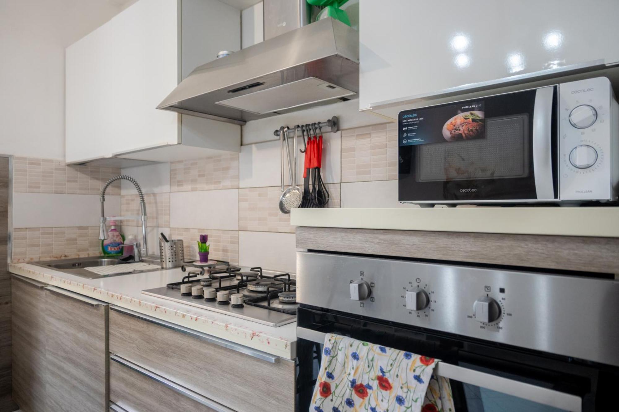 Cerroni'S Corner Apartment Rome Bagian luar foto