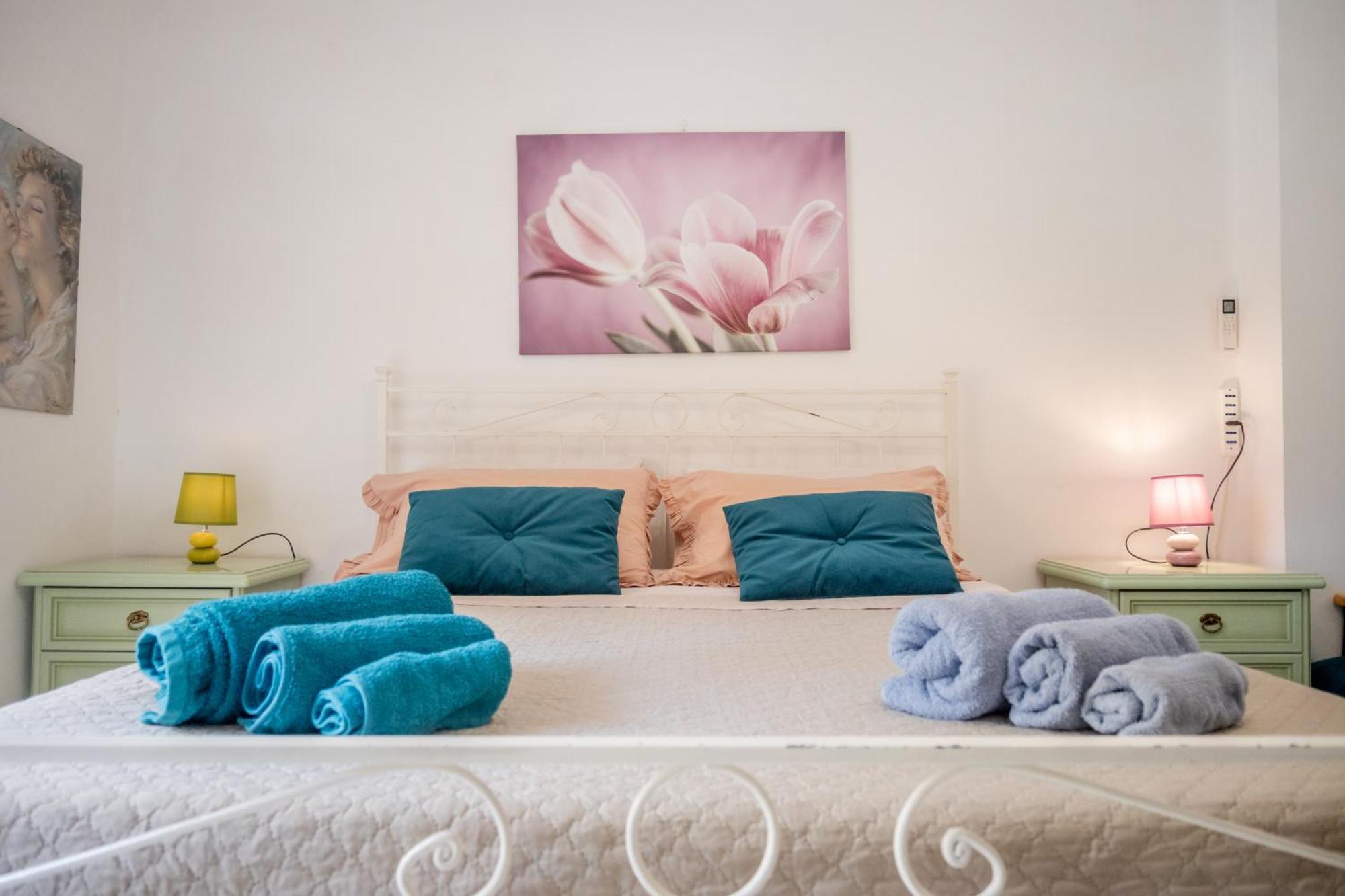 Cerroni'S Corner Apartment Rome Bagian luar foto